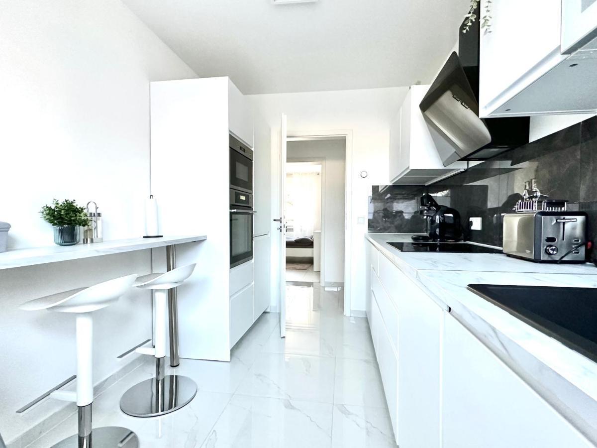 Stilvolles Apartment In บอนน์ ภายนอก รูปภาพ